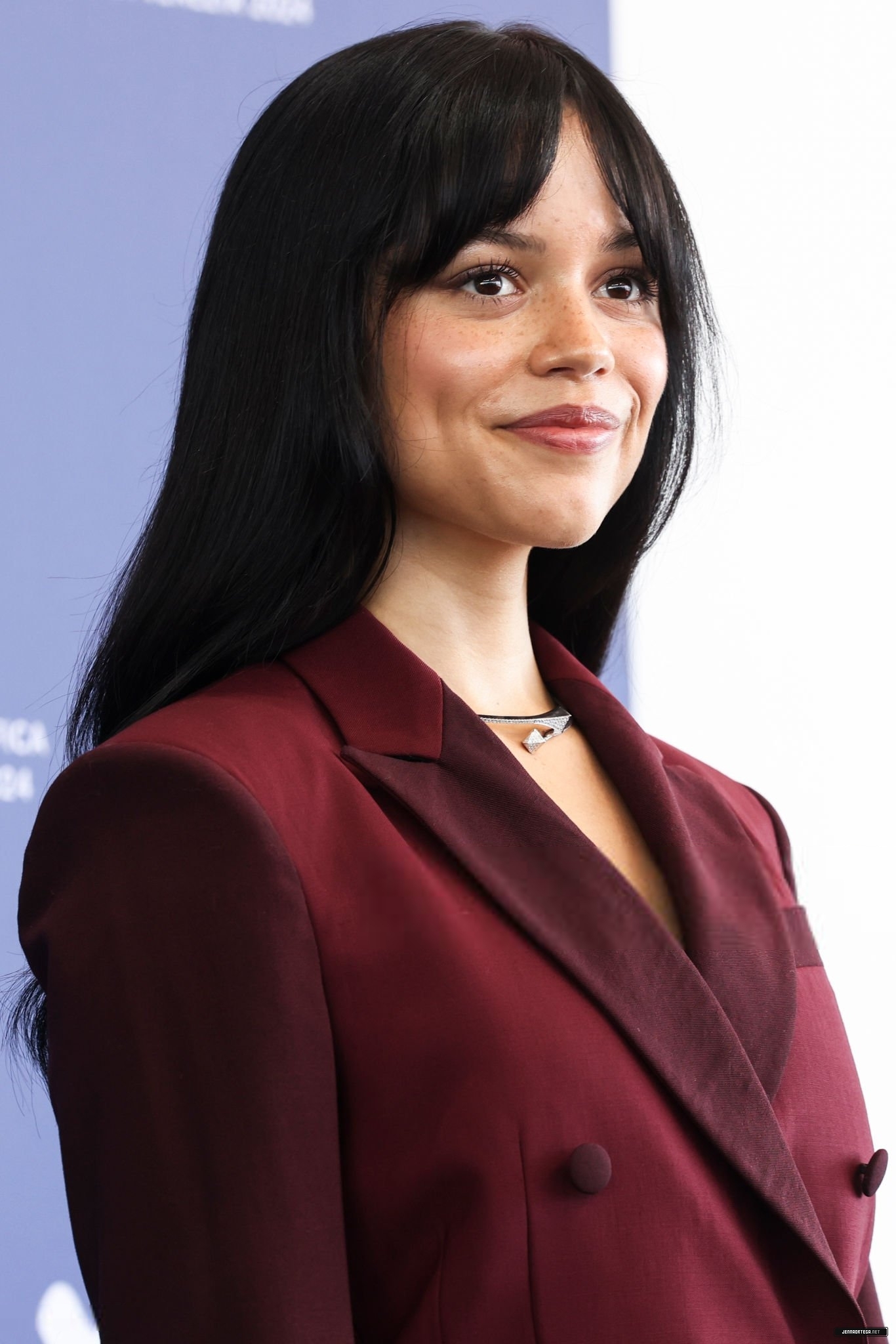 143.jpg